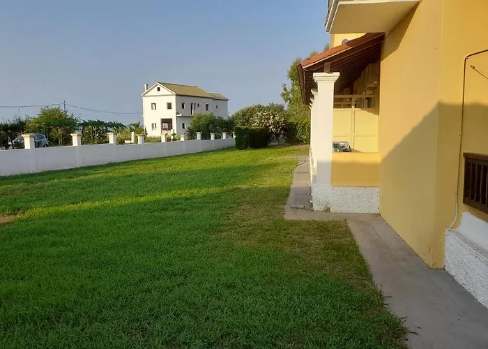 Giannoula Apts 3* Astrakeri