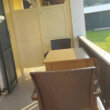 Giannoula Apts Astrakeri